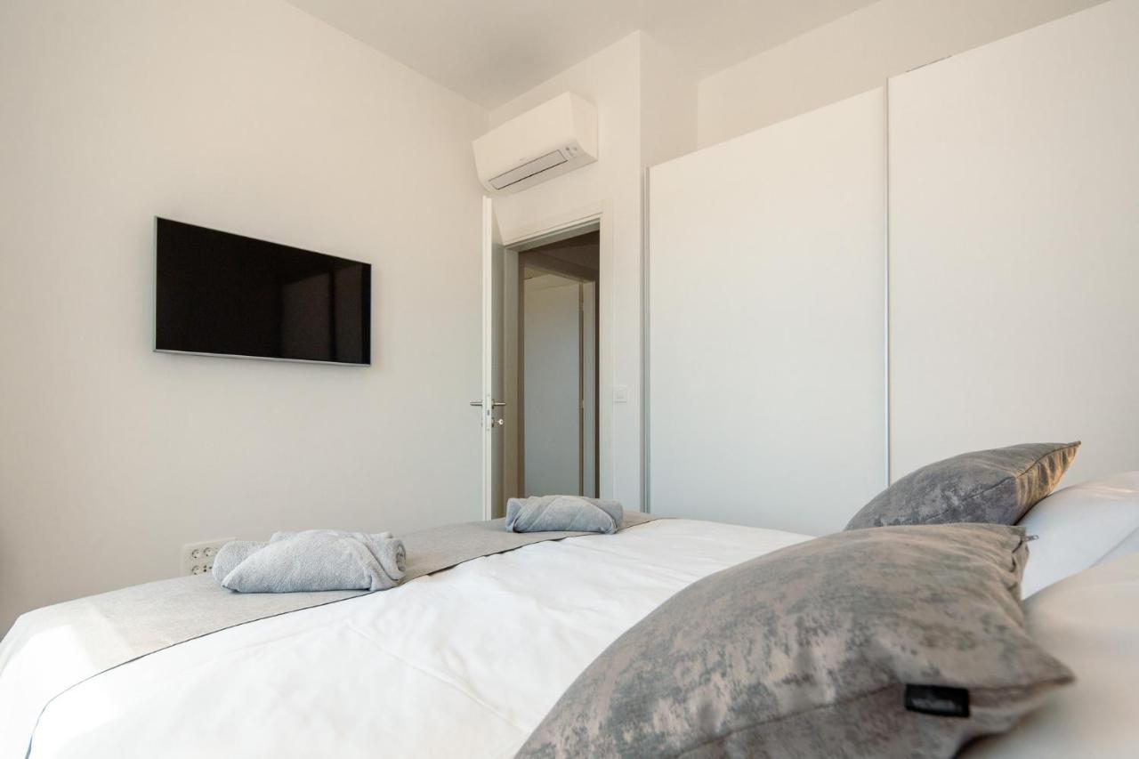 Pr Premium Apartment Rovinj Bagian luar foto